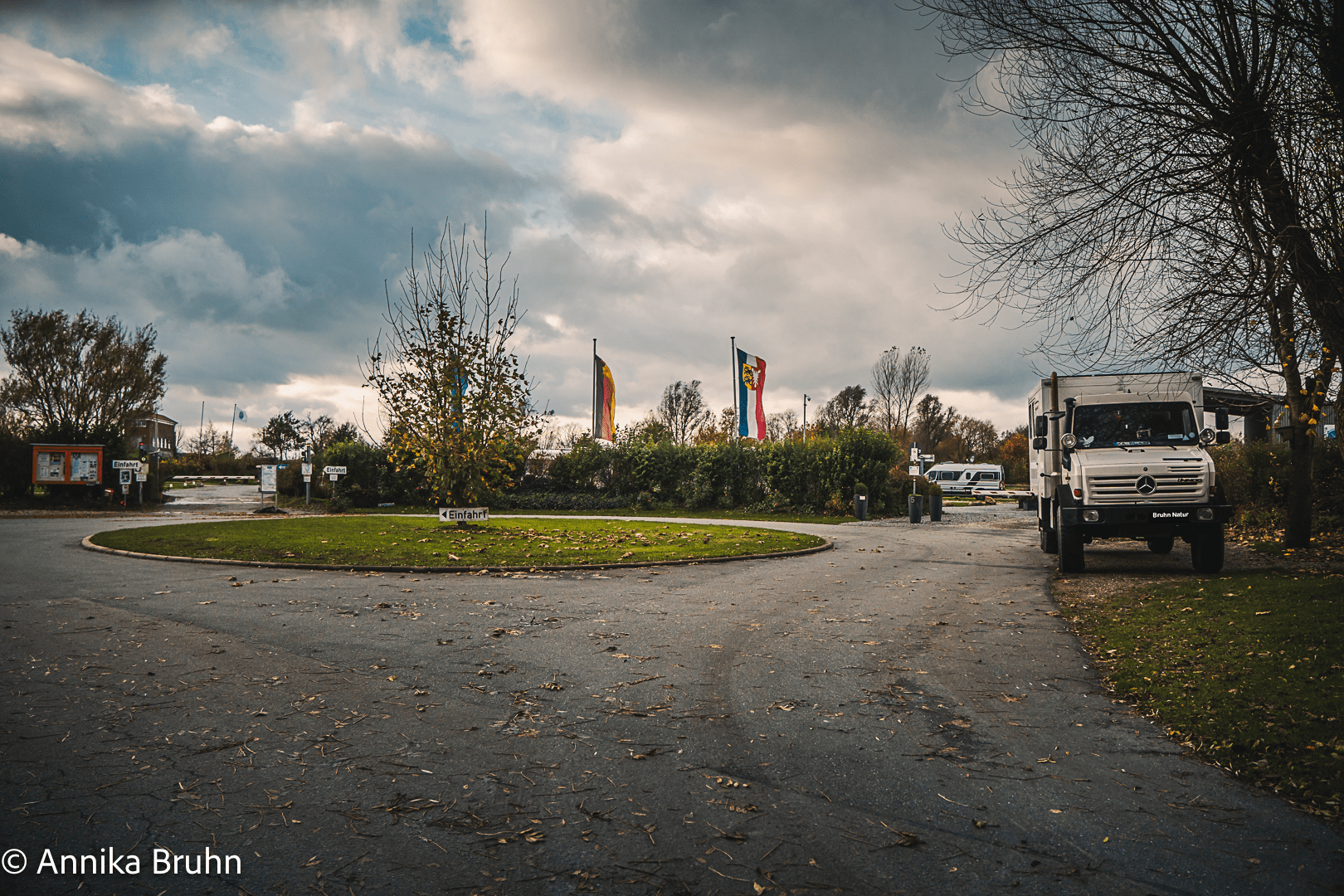 Abfahrt von Platz in Friedrichstad